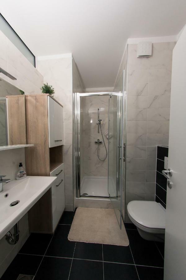 Studio Apartman Bella Apartment ซาเกร็บ ภายนอก รูปภาพ